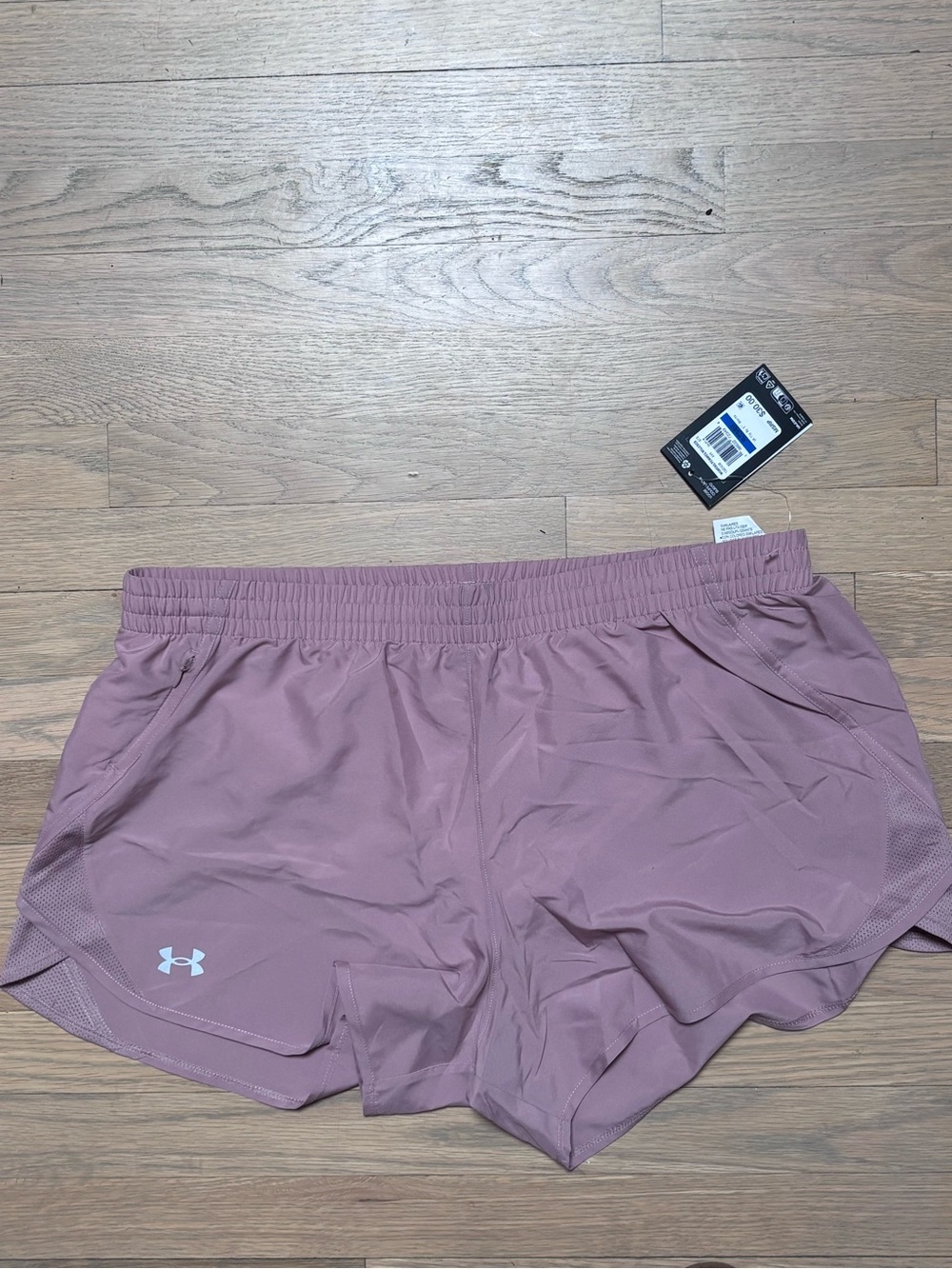 Under Armour Size  XL Mauve Women's Athletic Shorts with Zippers